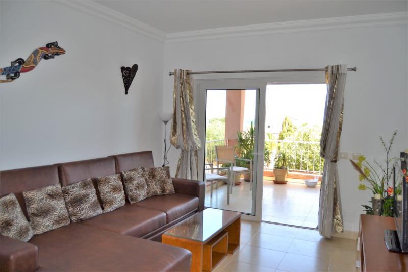 Vista Baia, Meia Praia beach apartment, 1A
