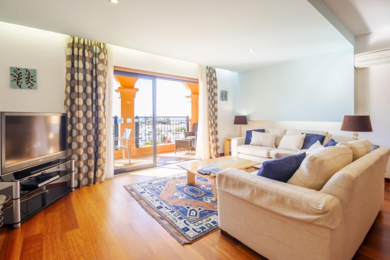 Baia da Luz 22-2B - 2+1 luxury penthouse with great sea views