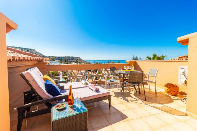 Baia da Luz 22-2B - 2+1 luxury penthouse with great sea views