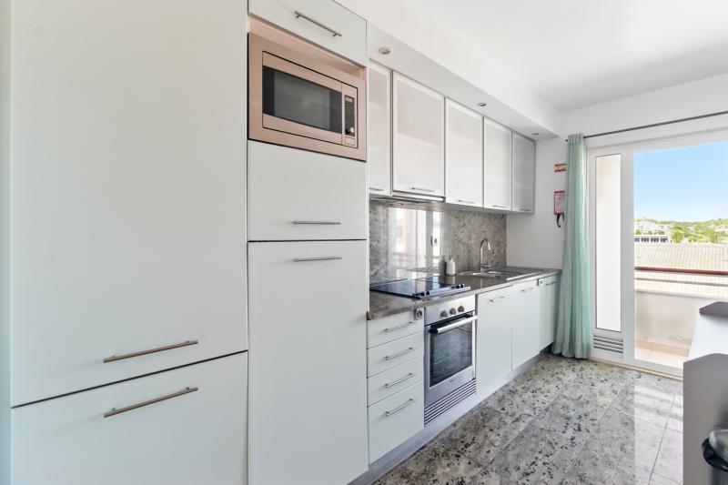 Marina 3 bdrm - view, A/C, pool (MW1)