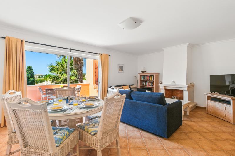 Jardim da Meia Praia Penthouse Baleeira 305 (GF)