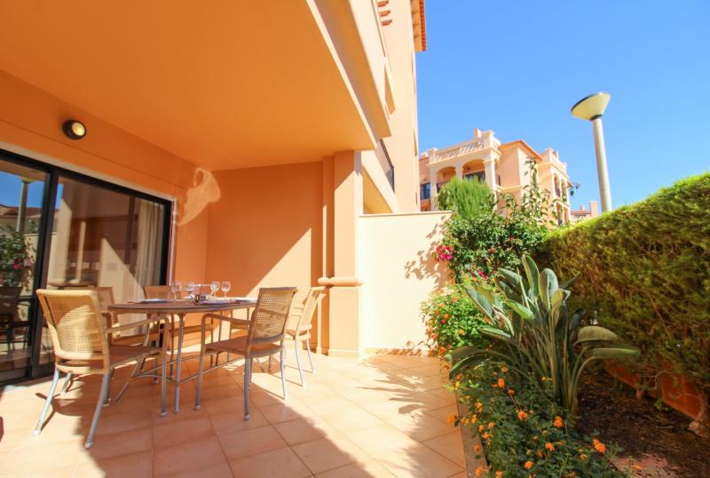 Baia da Luz 37-0A, ground floor w/private terrace