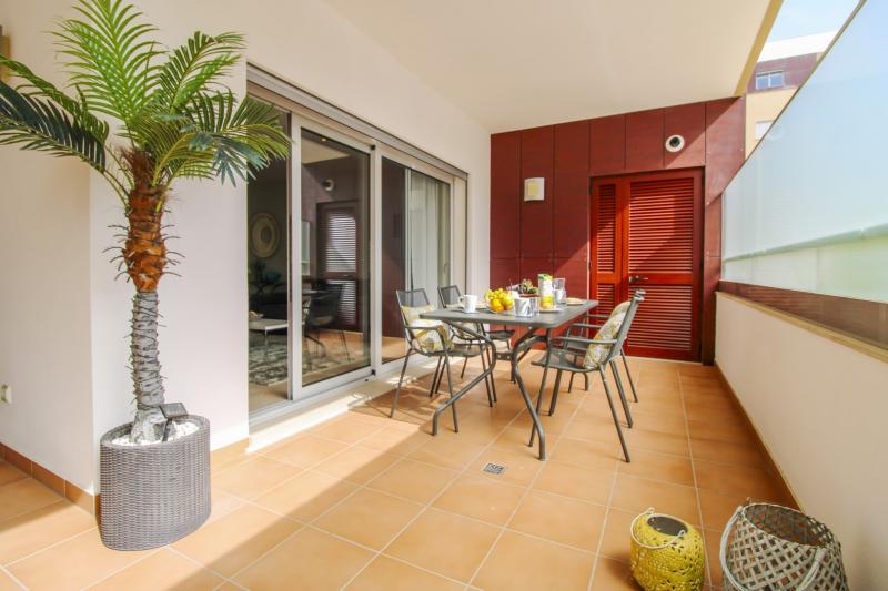 Santo Amaro, 1 - Ground Floor B (PA)