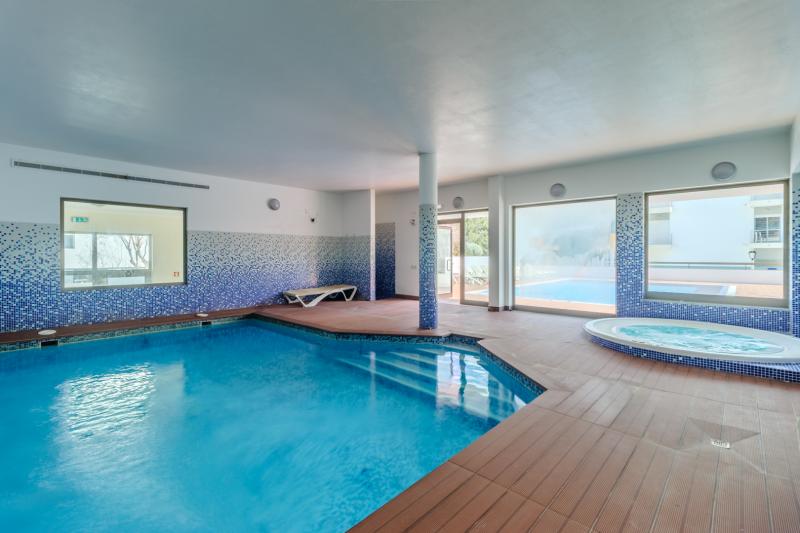 Aquarium 2 bedroom apartment 1F (DM_1)