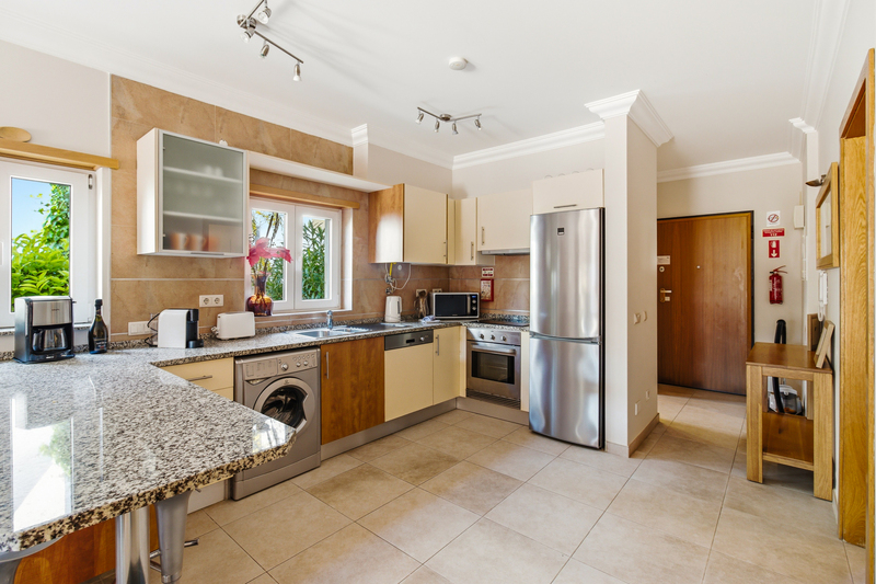 Vista Baia Ground Floor C, Meia Praia beach