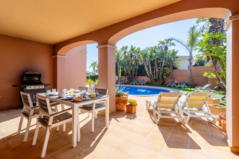 Vista Baia Ground Floor C, Meia Praia beach