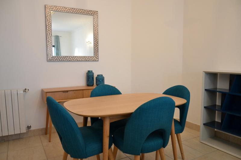 Albasul - T1 chic apt close to Meia Praia beach - Annual let