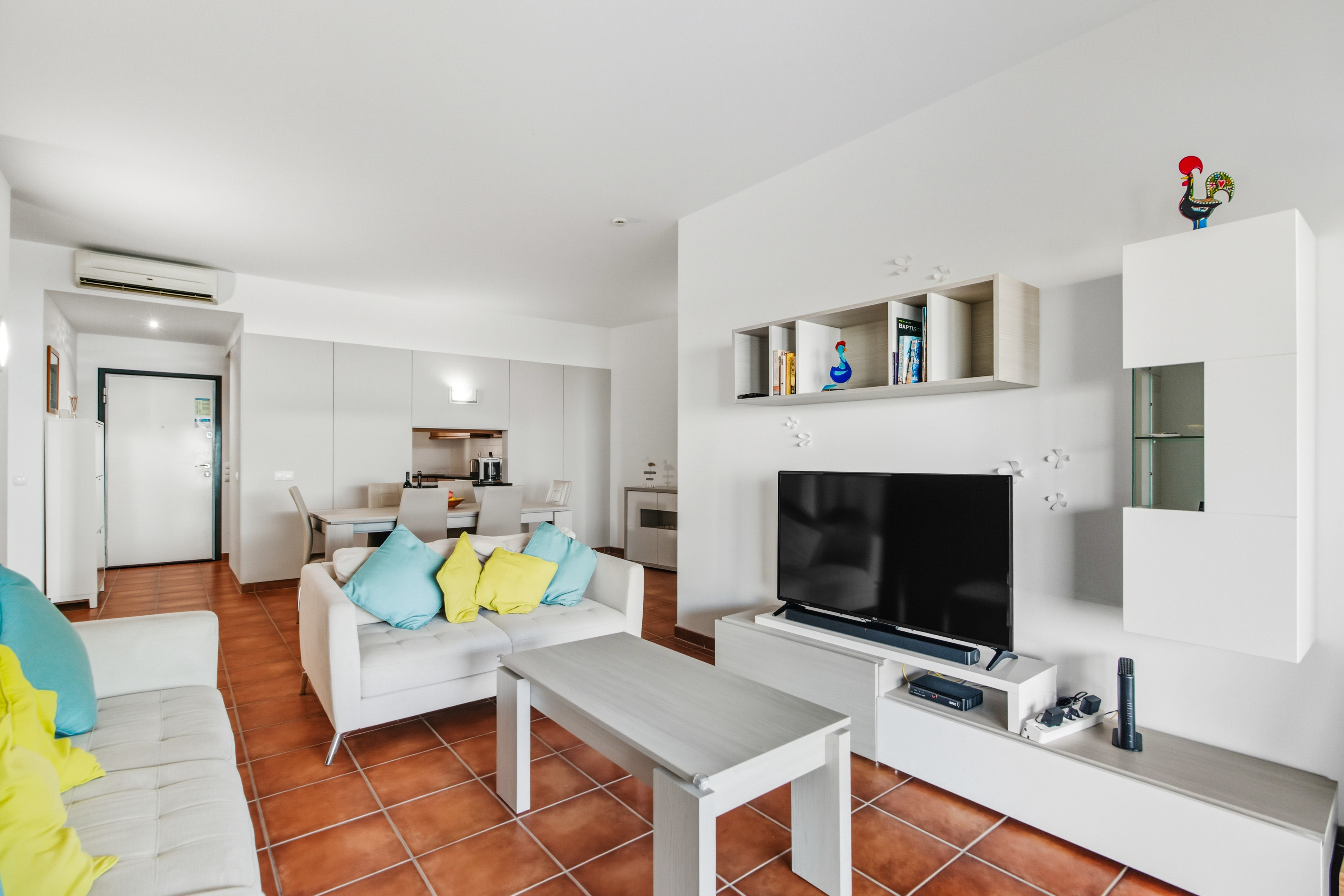 Marina Park beautiful 3 Bedroom Apt (GP804)