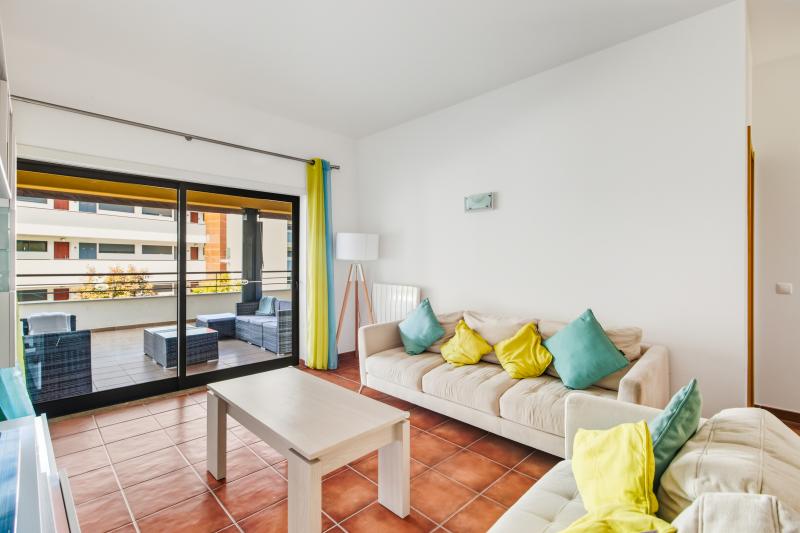 Marina Park beautiful 3 Bedroom Apt (GP804)