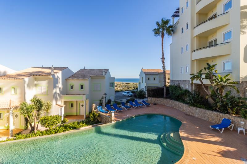 Quinta de Sao Roque 2 Bed Apartment - MF9B