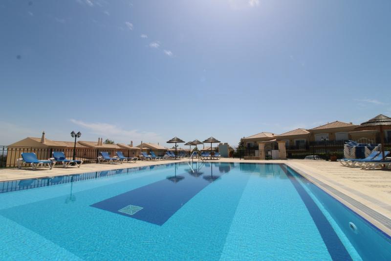 Boavista resort pool view apartment (FV60)