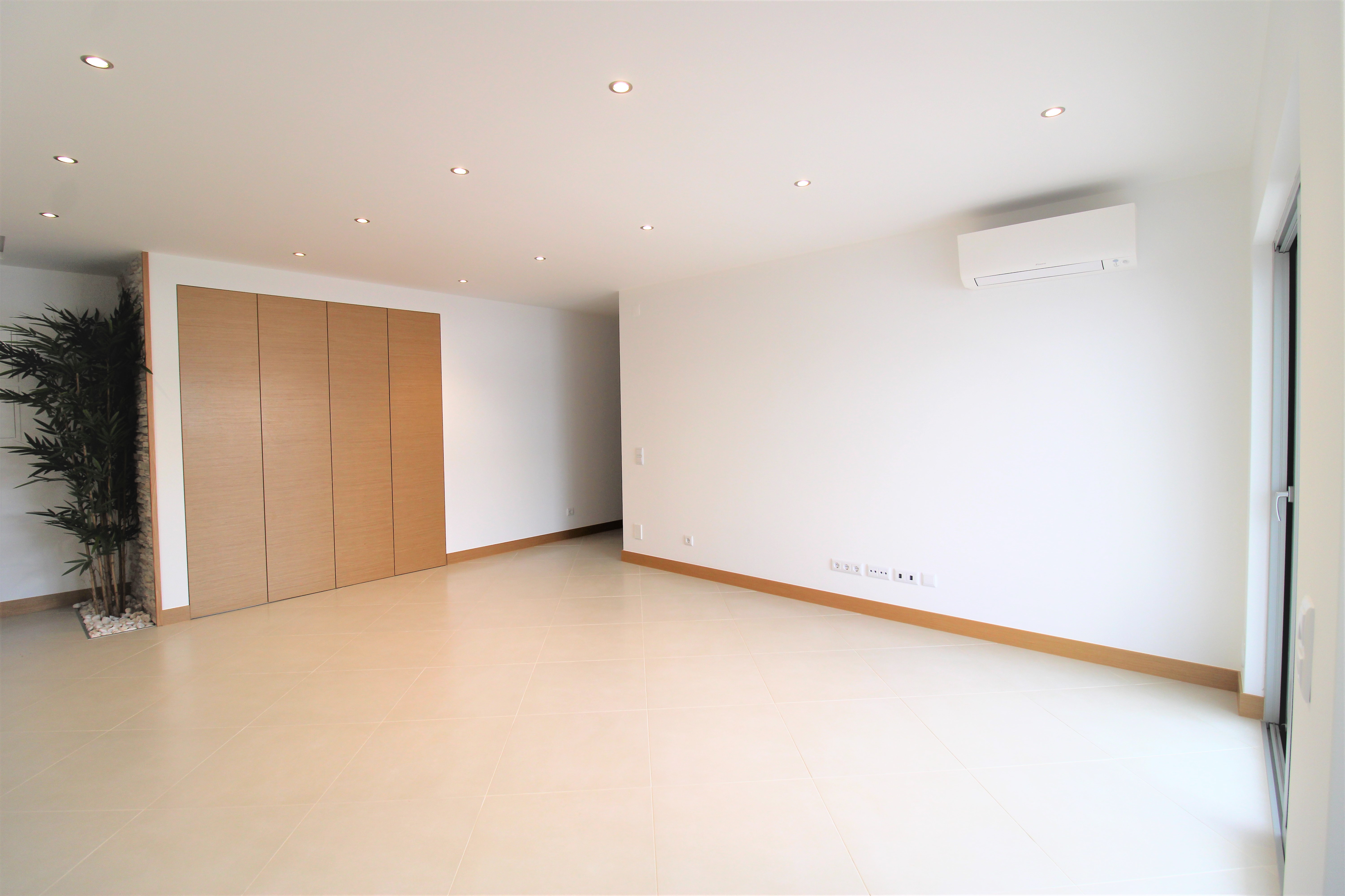 Horta do Galvão Unfurnished T2 apartment (JN) - Annual let (NM)