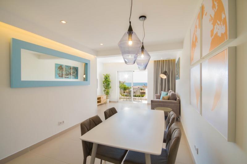 Sea and Garden View Apartment, Luz SG1M