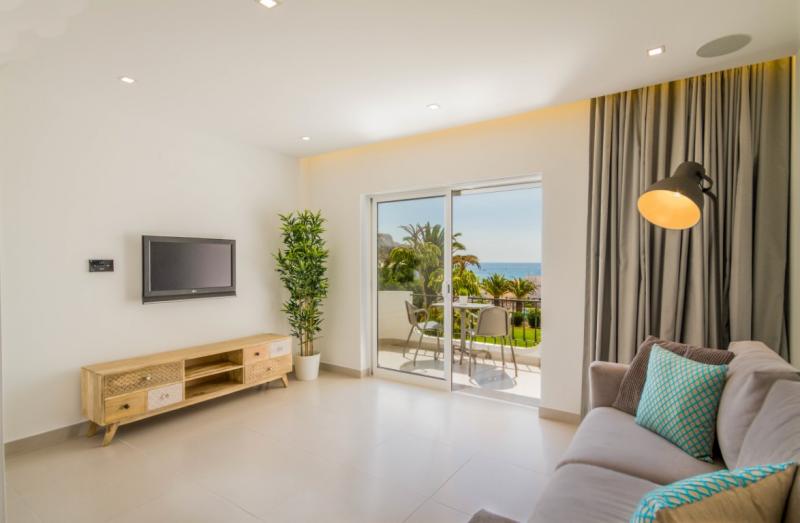 Sea and Garden View Apartment, Luz SG1M