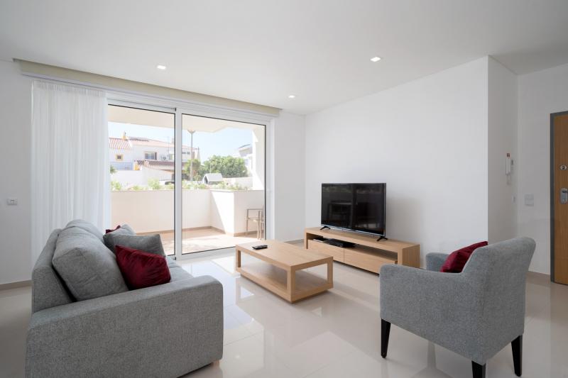 Ancora luxury garden apartment - Lote 3 Block 2 -RC /B (HH-3-0B)