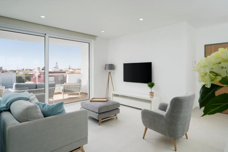 Ancora deluxe top floor apartment  Lote 3, Block 3 2-B ( GB-3-2B)