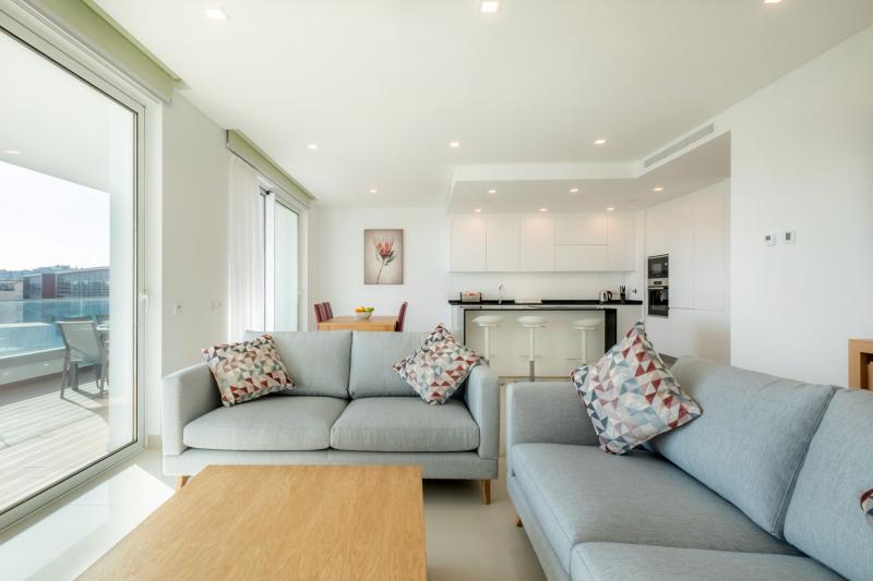 Adega luxury 2-bedroom apartment, Lagos (HH-4-3A)