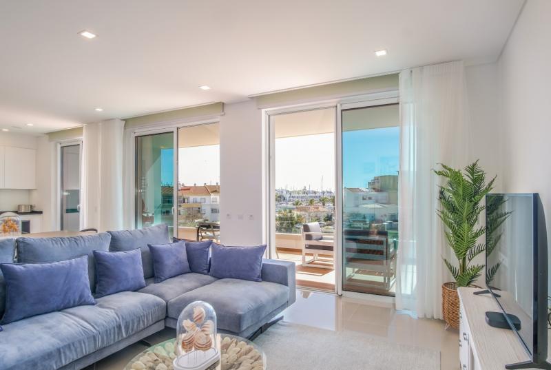 Adega luxury 3-bedroom apartment, Lagos (BK-2-2B)