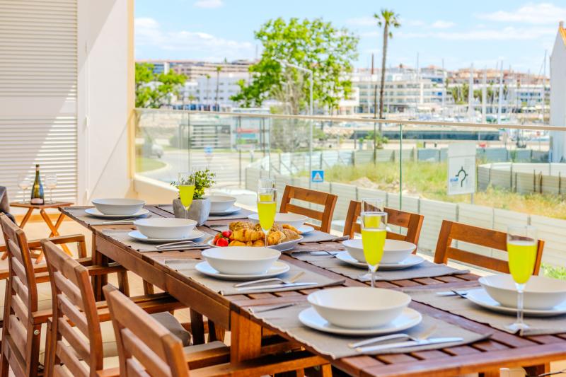 Adega luxury 3-bedroom apartment, Lagos (CI-2-1A)