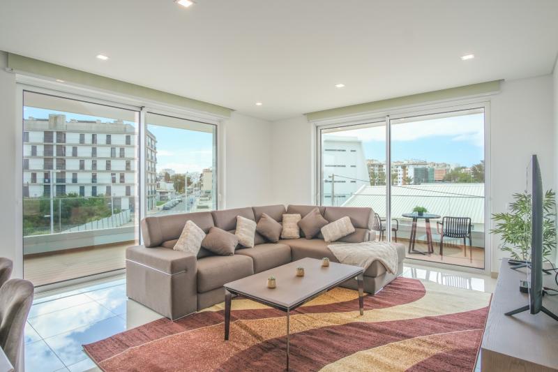 Adega luxury 3-bedroom apartment, Lagos (AB-4-1B)