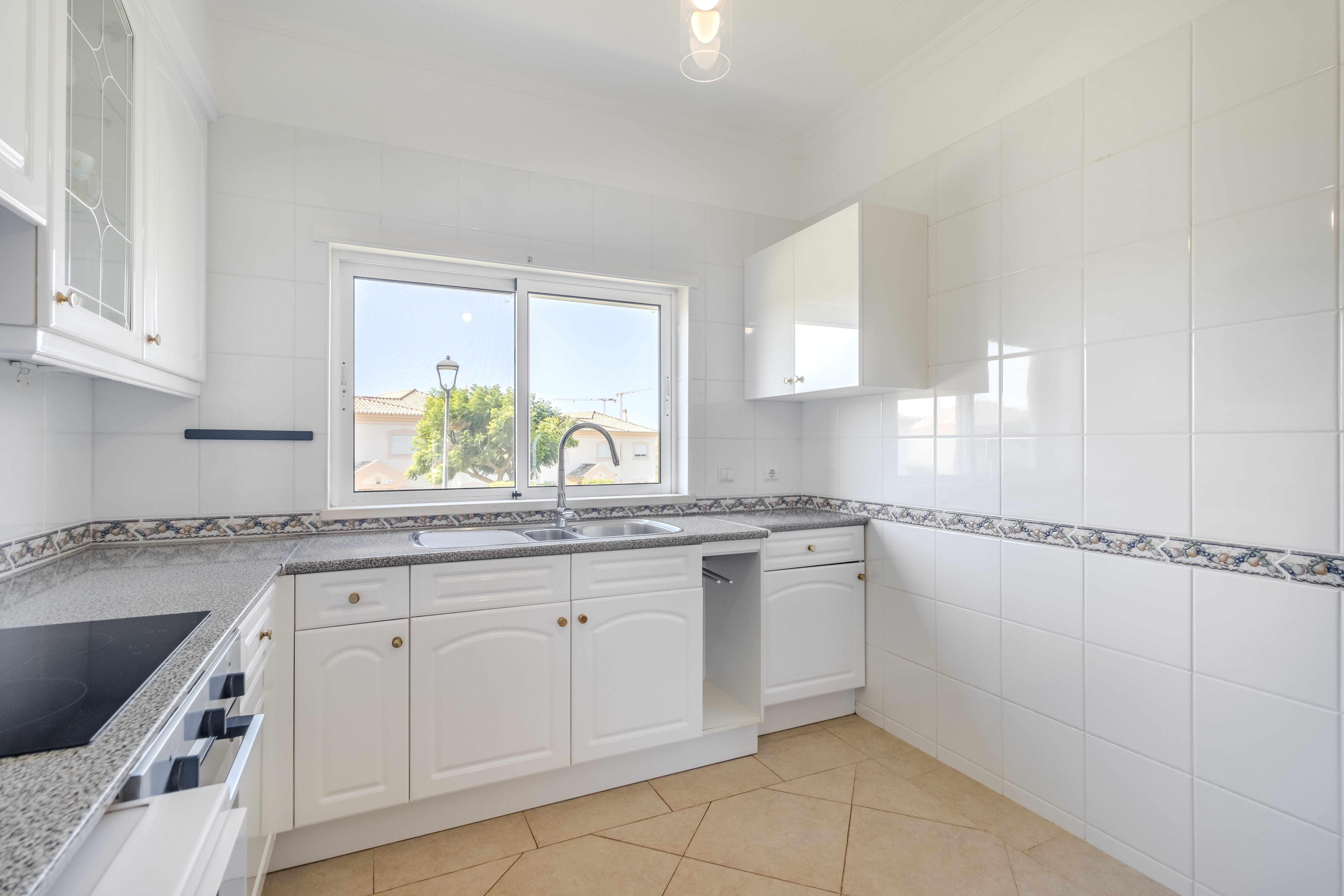 Boavista T2 Fairviews 57 (SDR) - Annual Let