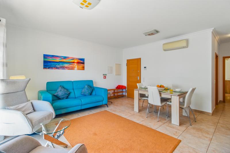 Quinta das Palmeiras 2-bedroom apartment (CN-209)