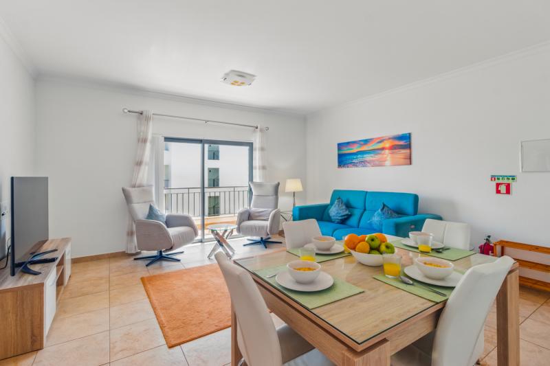 Quinta das Palmeiras 2-bedroom apartment (CN-209)