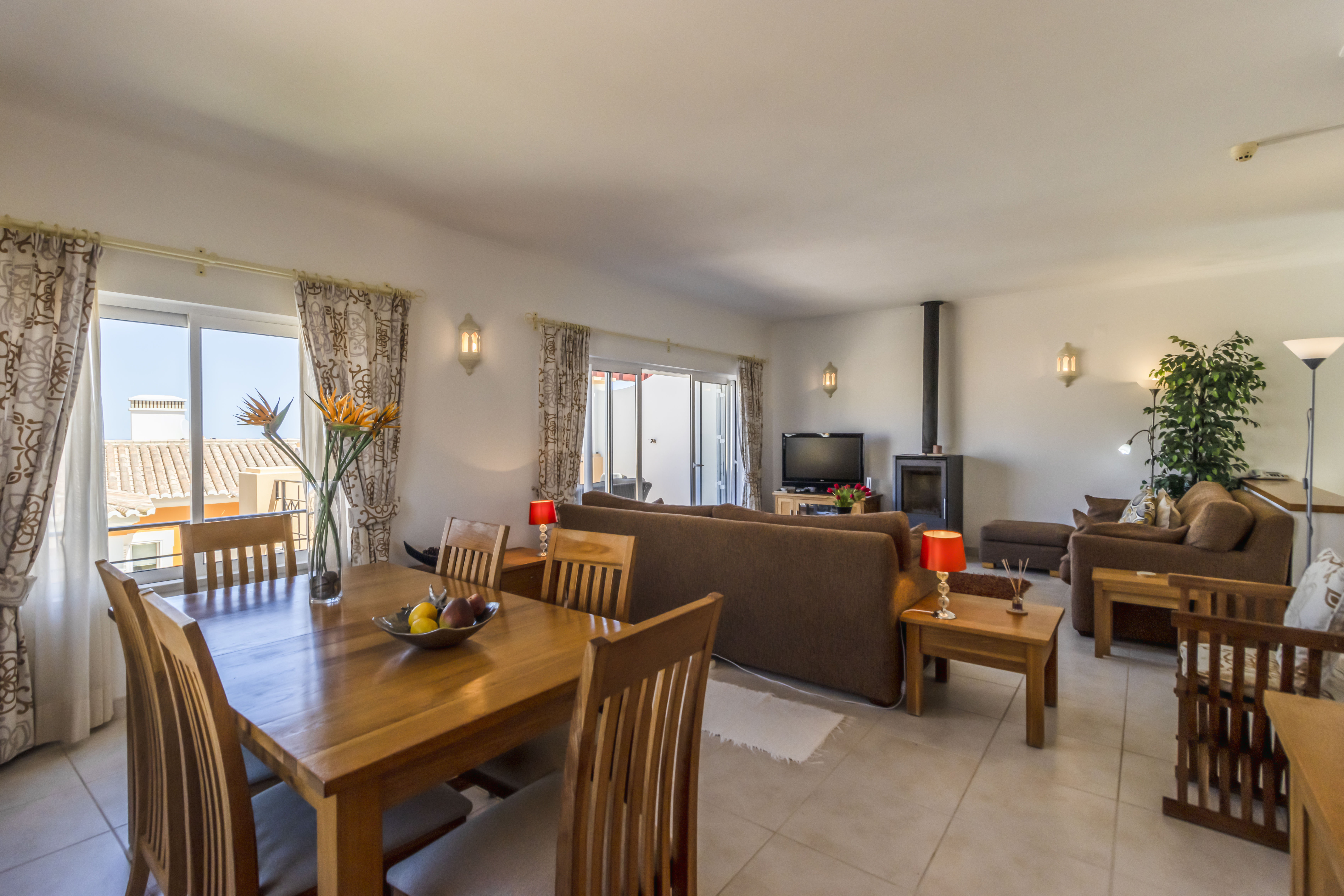 The View, Praia da Salema - 3 bedroom townhouse with amazing sea views (Z24)