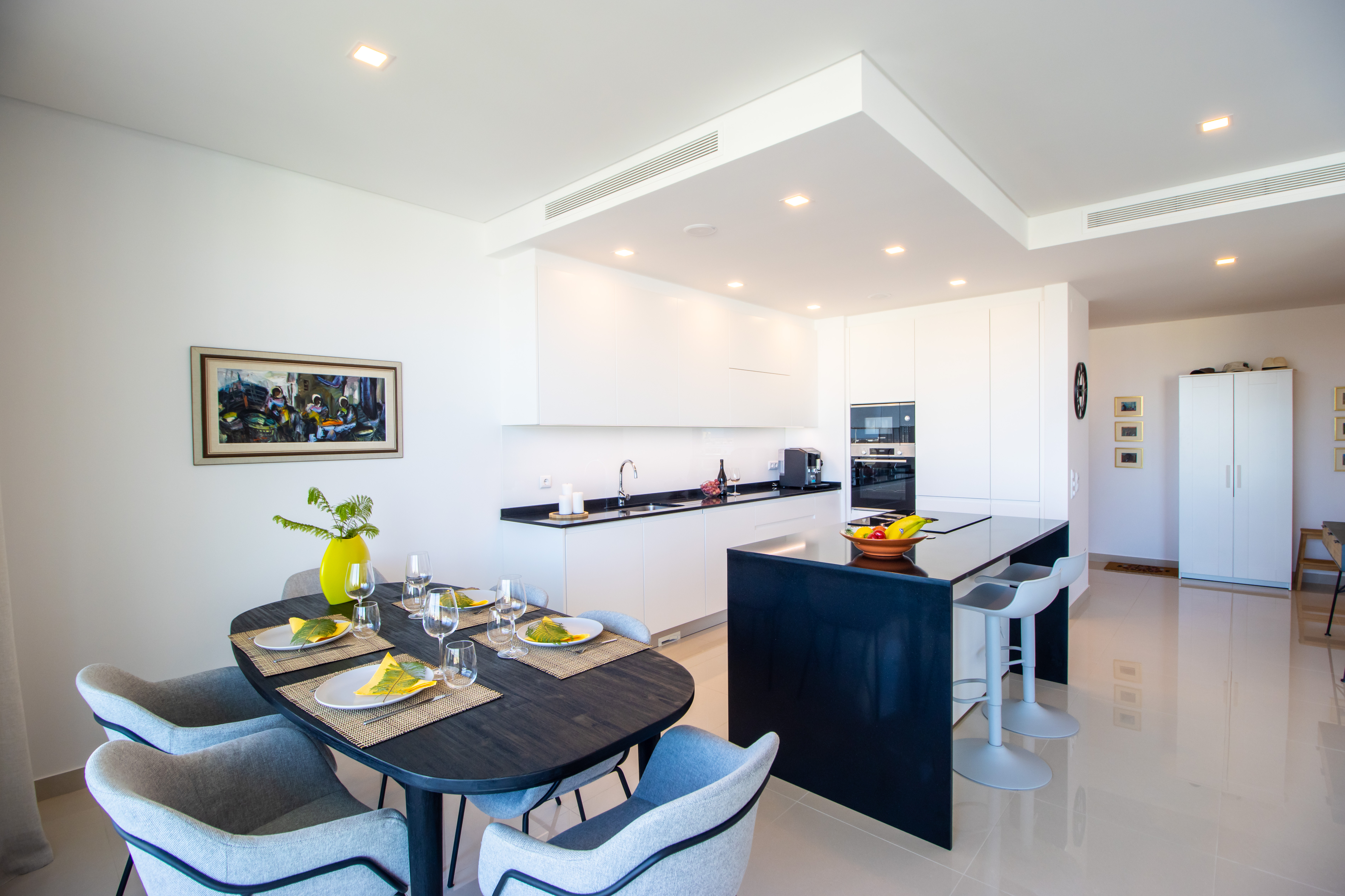 Adega luxury top floor apartment Extended Summer Stay, Lagos (JB-4-5A)