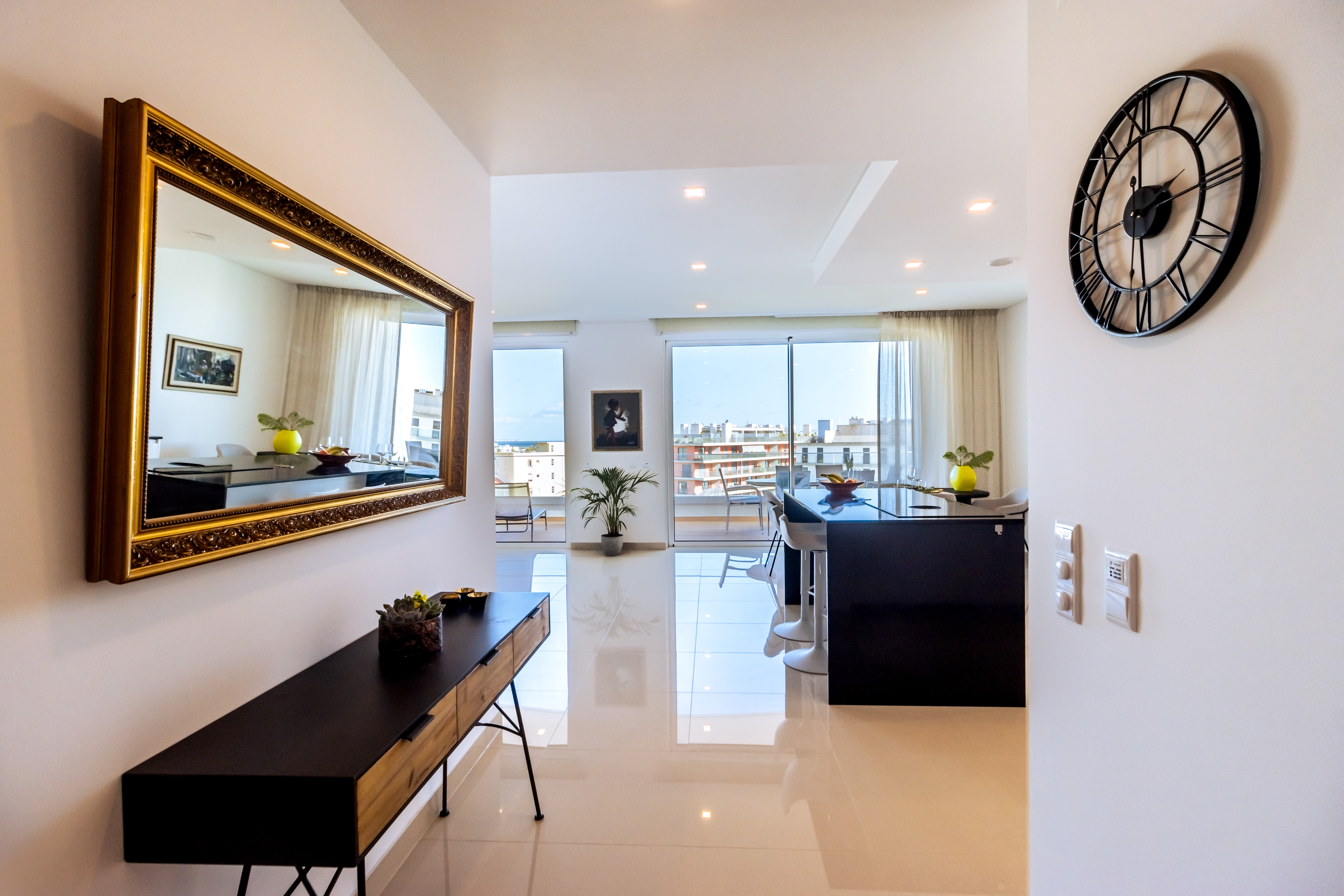Adega luxury top floor apartment Extended Summer Stay, Lagos (JB-4-5A)