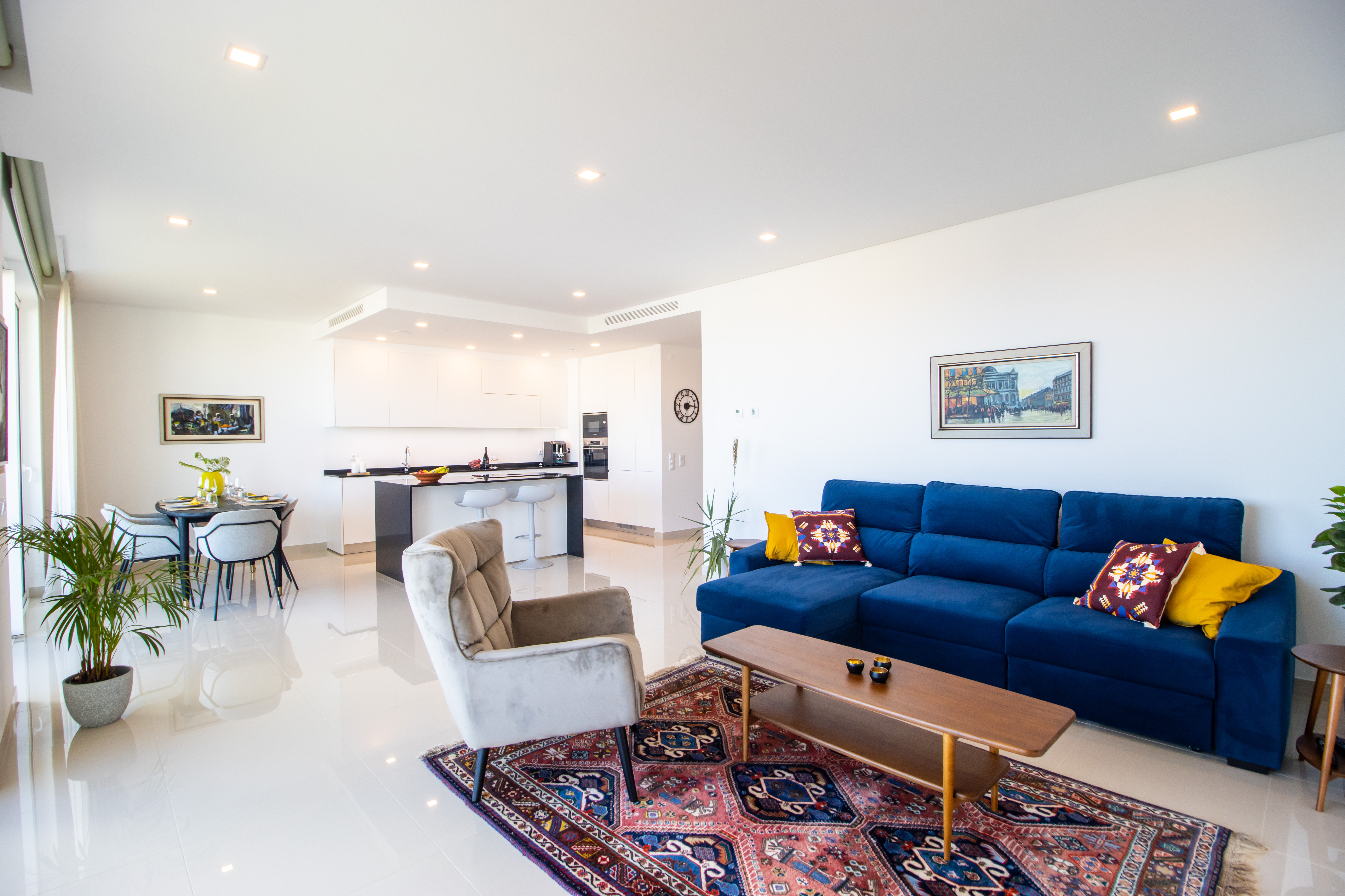 Adega luxury top floor apartment Extended Summer Stay, Lagos (JB-4-5A)