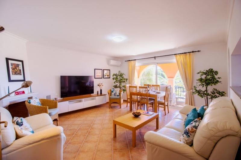 Jardim da Meia Praia Resort - The Vista 3 bedroom apartment (Sagres 202)