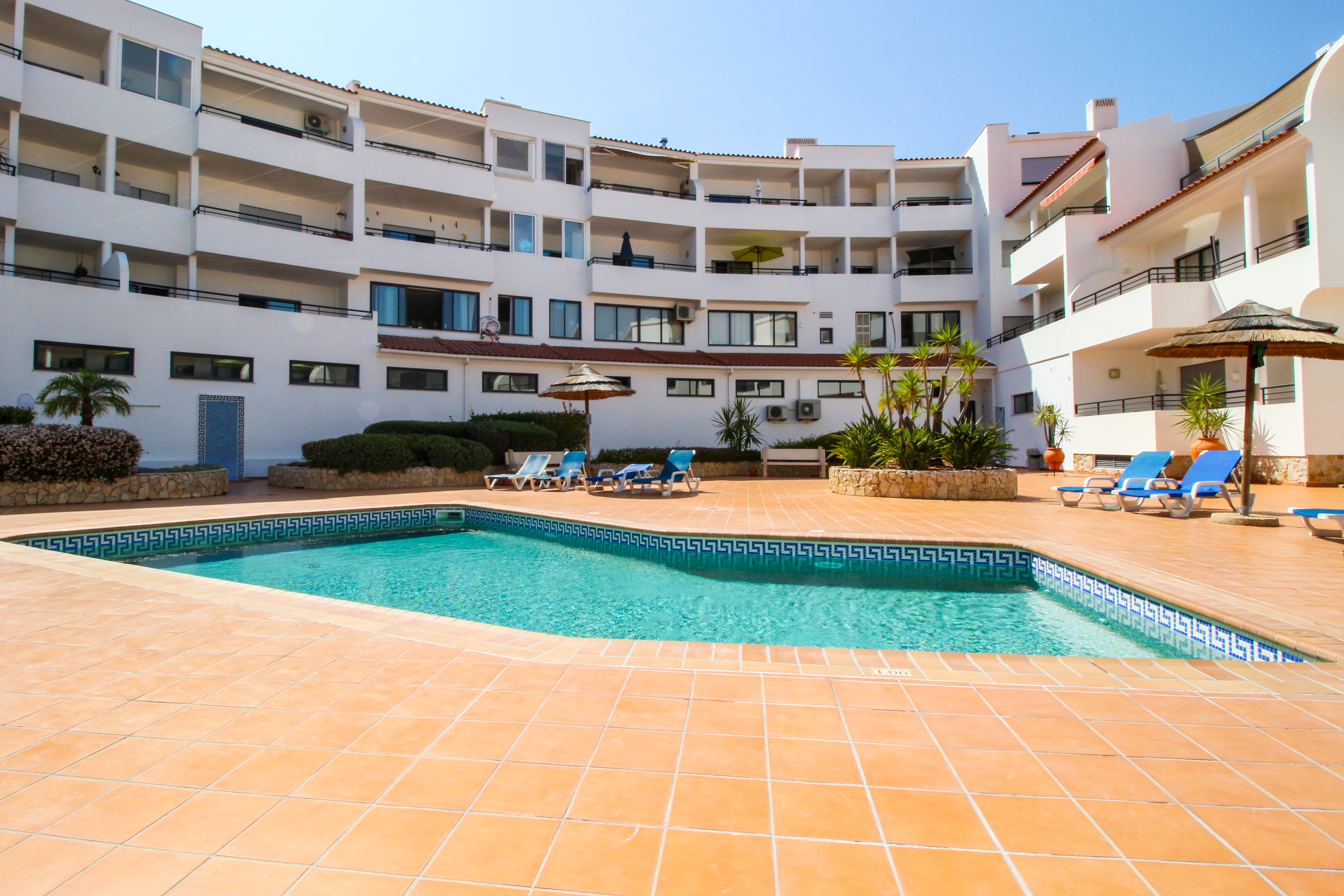 Rua Infante de Sagres - central 3 bedroom apt (EM-1D)