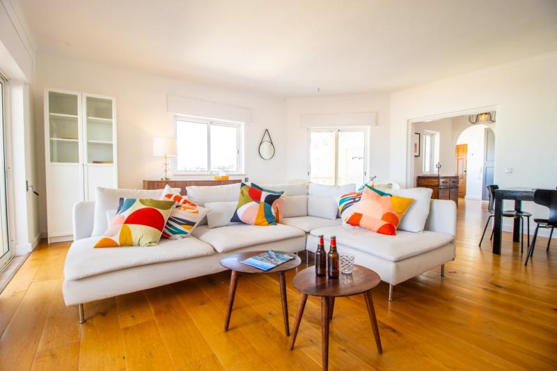 Beco do Moinho stylish 3 bedroom apartment with pool