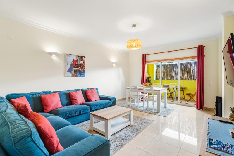 Sunhouse Back Patio (Lote 1 - 0.E)