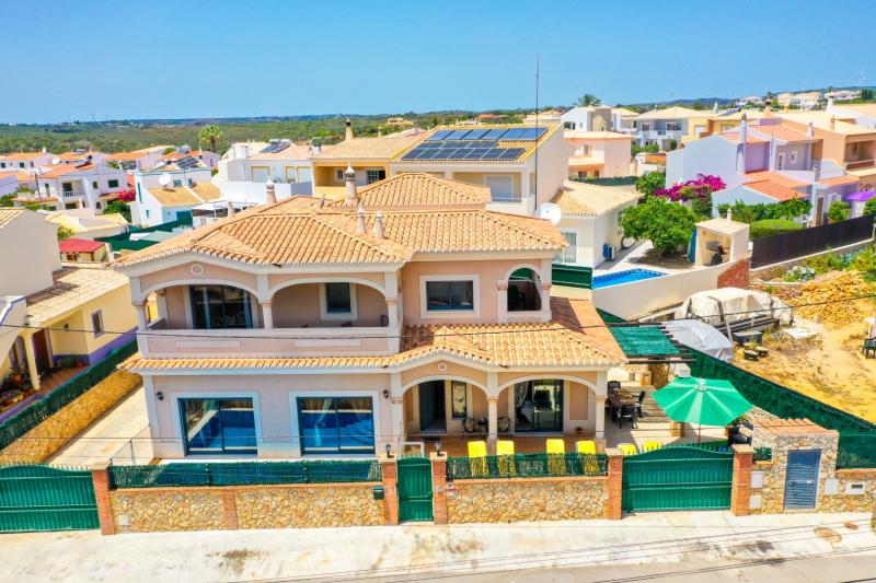 Casa dos Sonhos - with pool, BBQ and pizza oven