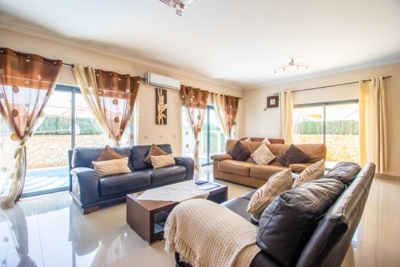 Casa dos Sonhos - with pool, BBQ and pizza oven