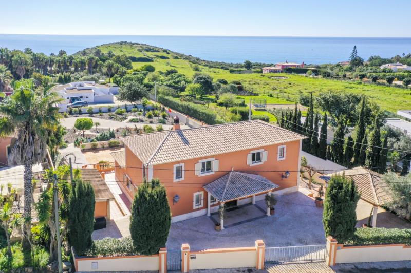 Villa Helios - holiday near Luz and Burgau beach