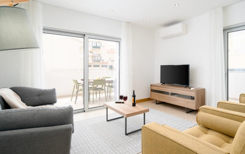 Seabreeze luxury apartment (Horta 2A)