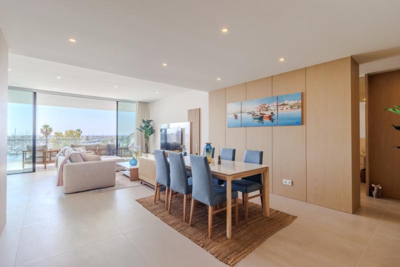 Seaside Marina Retreat (SK3-3B)