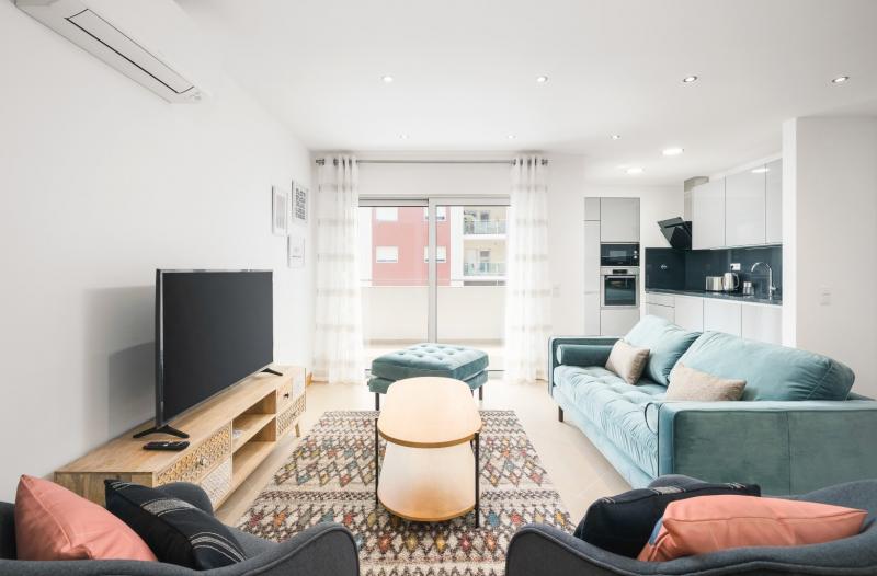 Modern and Cosy Lagos apartment (Horta RC/B)