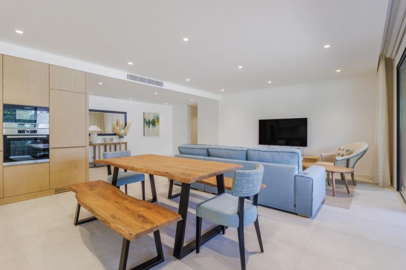 Stunning Santa Maria II (SM3-0E)