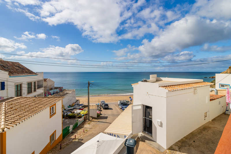 T3 house Ocean front line in Burgau (SS) - Annual Let(NM)