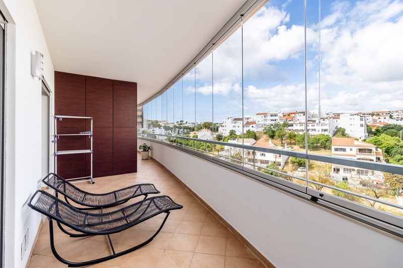 Santo Amaro 2 bedroom apartment with large terrace, pool & gym (YSO) - Annual Let