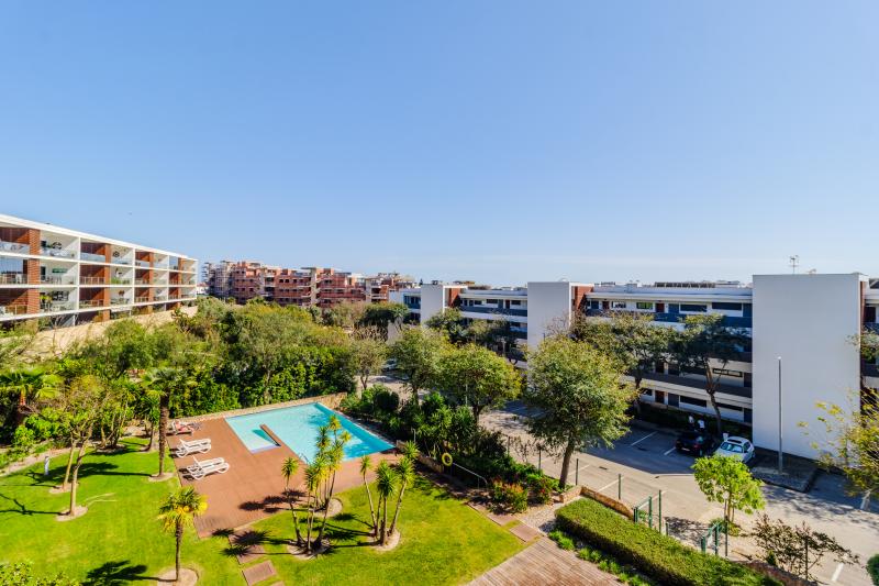 Marina Village 2 bedroom apartment (2-2E)