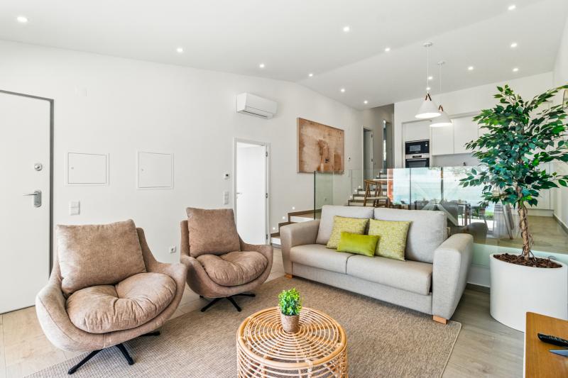 The Oceanfront Villa Luz (VR114)