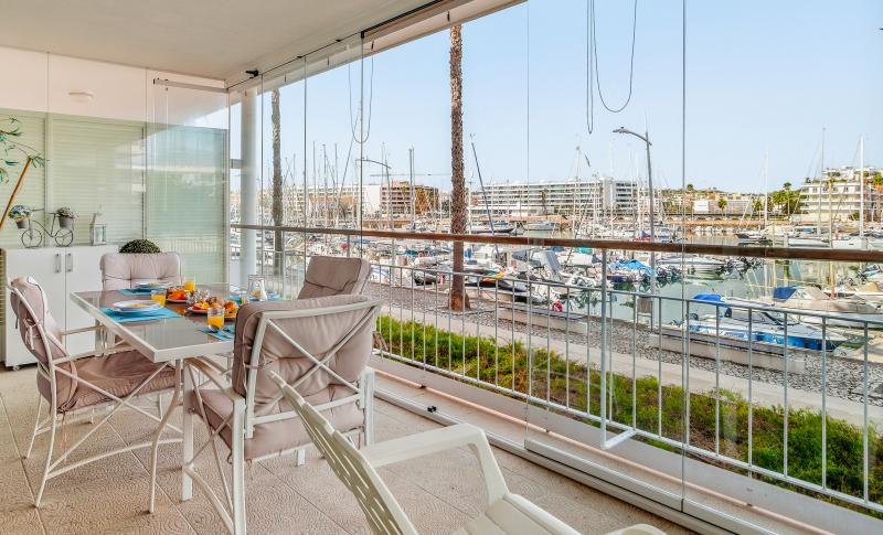 Marina Quayside (GDJ-0B)