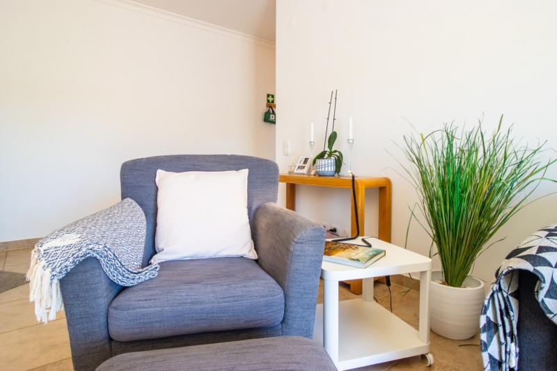 Quinta das Palmeiras 1-bedroom penthouse apartment lt.9 (JC)