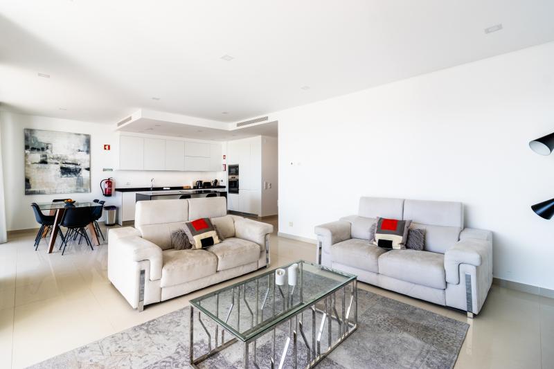 Adega Sunshine (HN-4-4A)