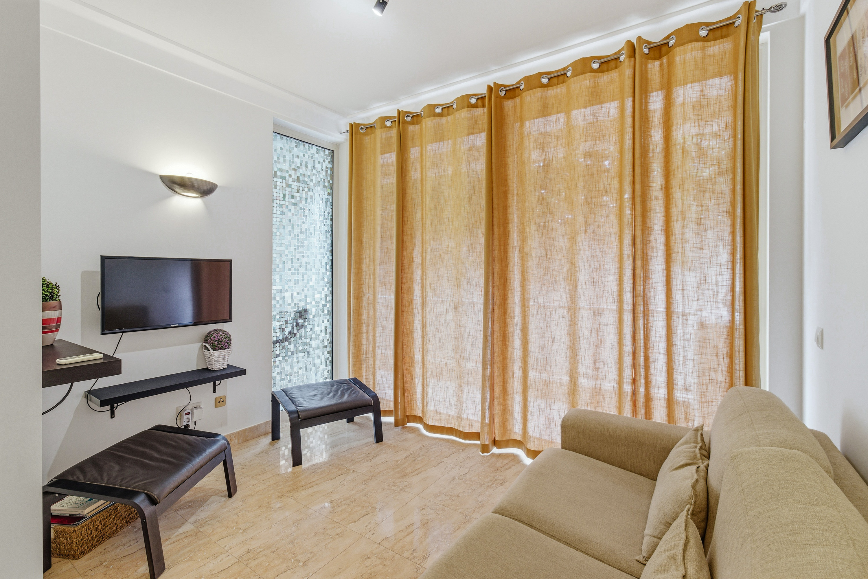 Cosy one bedroom near Burgau beach (JN) - Annual Let(NM)